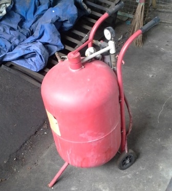 ขาย - เซ้ง อู่ พร้อมอุปกรณ์ ปั๊มลม เครื่องยิงทราย ออฟฟิคพร้อมที่อยู่ ขาย - เซ้ง อู่ พร้อมอุปกรณ์ ปั๊มลม เครื่องยิงทราย ออฟฟิคพร้อมที่อยู่