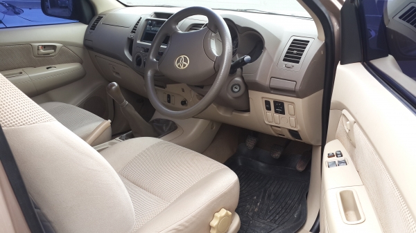 ขาย VIGO 2500cc. E ปี 2004 พร้อมใช้ราคาเบาๆ ครับ ขาย VIGO 2500cc. E ปี 2004 พร้อมใช้ราคาเบาๆ ครับ