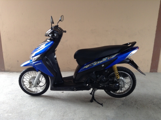 ขาย!!! ฮอนด้าคลิ๊ก ปี50 รถเครื่องดีคับ ขับขี่ดีคับ ทะเบียนครบ