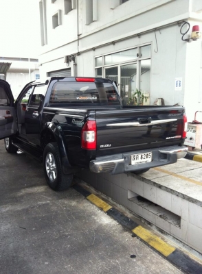 ขายอีสูสุ ดีแม็ก 4ประตู ปี 2006 ราคา 350000 บาท