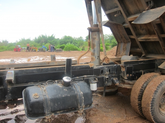 ขาย 6 ล้อดัมพ์ HINO 4 สูบ 140 แรงม้า