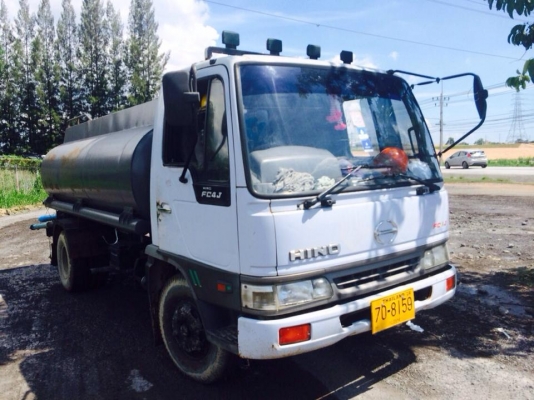 ขายด่วน รถบรรทุกน้ำ 6 ล้อ