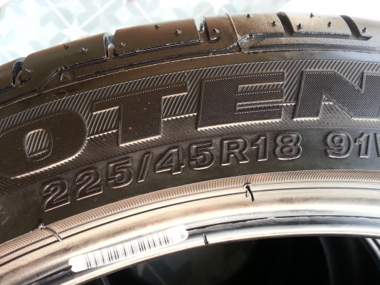 มาใหม่อีก 1 ชุด 225/45/18 สภาพนางฟ้าชัดๆ ครับ มาใหม่อีก 1 ชุด 225/45/18 สภาพนางฟ้าชัดๆ ครับ