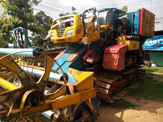 ขายรถเกี่ยวข้าว ขายรถเกี่ยวข้าว