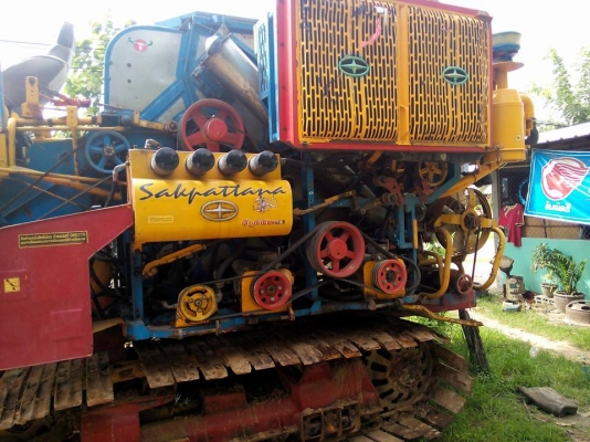 ขายรถเกี่ยวข้าว ขายรถเกี่ยวข้าว