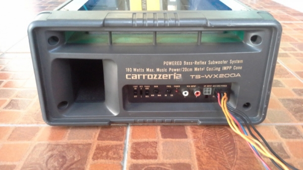 ตู้ Bass Subwoofer ของ Pioneer Carozzeria แบบแอมป์ในตัว