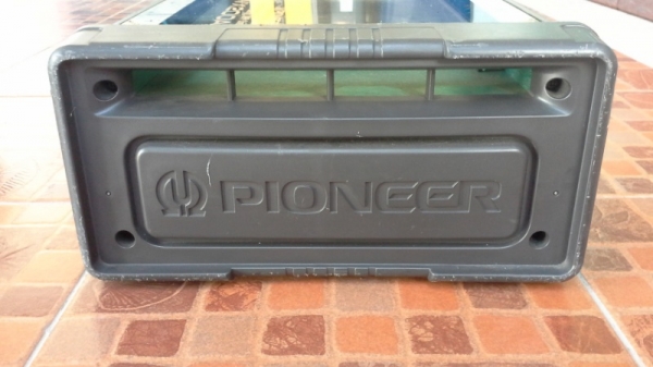 ตู้ Bass Subwoofer ของ Pioneer Carozzeria แบบแอมป์ในตัว