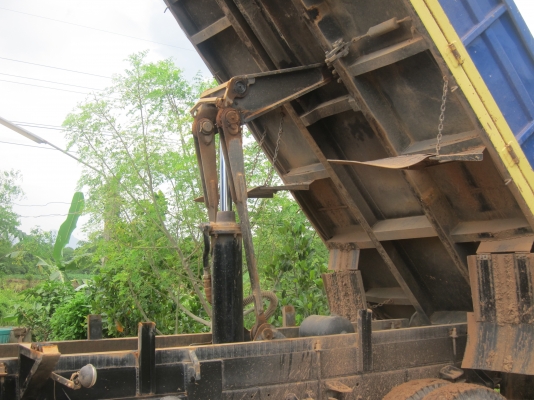 ขาย HINO 6 ล้อดัมพ์ 6 สูบ 156 แรง FC3WJA