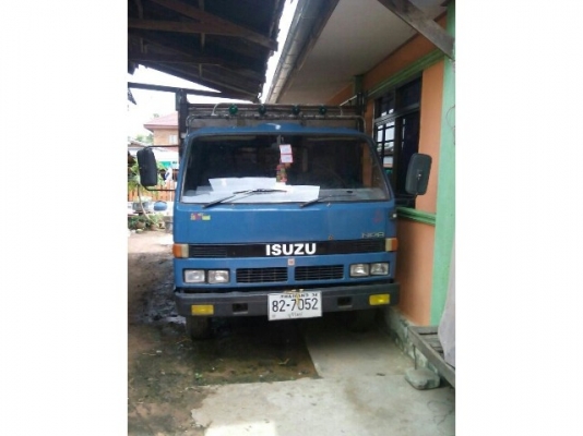 ขายISUZU NPR115แรง เครื่องดี แคชซีสวย สั่งลุยแท้ เฟืองท้ายใหญ่F คานหน้ากว้างF ภายในสวย เอกสารพร้อมโอน