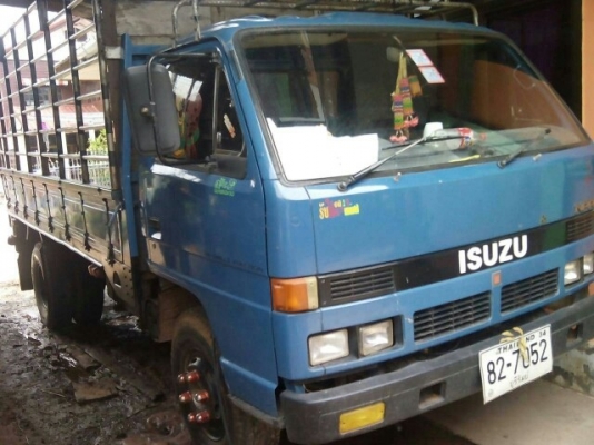 ขายISUZU NPR115แรง เครื่องดี แคชซีสวย สั่งลุยแท้ เฟืองท้ายใหญ่F คานหน้ากว้างF ภายในสวย เอกสารพร้อมโอน