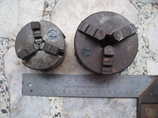 ขายหัวจับเครื่องกลึงเล็ก 3 จับ  3นิ้ว และ 4 นิ้ว สองหัวขาย 3,000