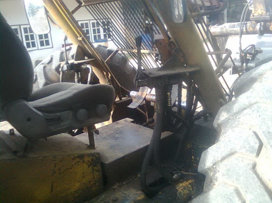 ขายรถคีบ สามล้อเบล เคื่องสามสูบ ขายรถคีบ สามล้อเบล เคื่องสามสูบ