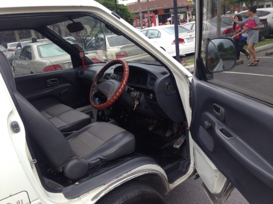 **** ขายรถตู้ LITEACE เบนซิน ติดNGVแล้ว ****