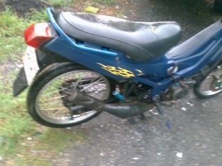 ซุซุกิ อากีร่า ยังง มีคลัชชมือ รถจอดด สภาพ เดิมเดิม เครื่องดี มีเล่มพร้อม