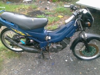 ซุซุกิ อากีร่า ยังง มีคลัชชมือ รถจอดด สภาพ เดิมเดิม เครื่องดี มีเล่มพร้อม