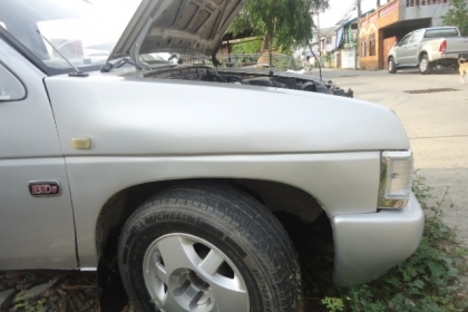 ขายนิสัน 130,000 บาย Tel. 0815711261 ขายนิสัน 130,000 บาย Tel. 0815711261