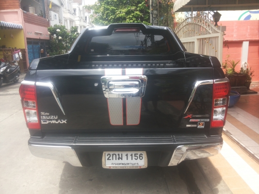 isuzu d-max hi lander x series 4 ประตู สีดำ ปี2013 isuzu d-max hi lander x series 4 ประตู สีดำ ปี2013