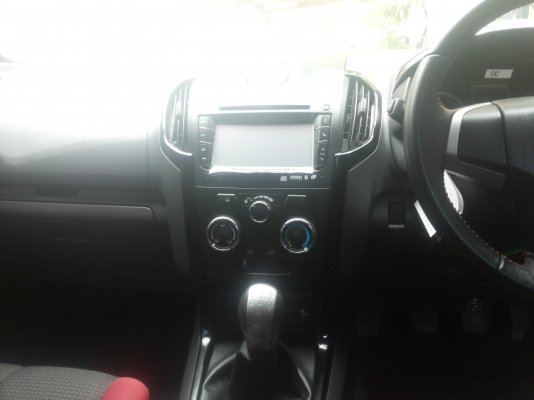 isuzu d-max hi lander x series 4 ประตู สีดำ ปี2013 isuzu d-max hi lander x series 4 ประตู สีดำ ปี2013