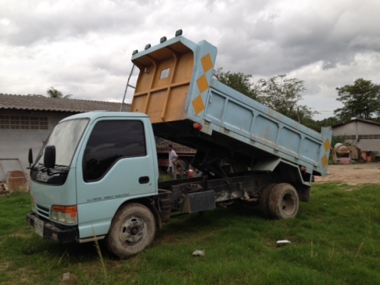 IZUSU NKR 110 HP หกล้อดั้ม ลดราคาเหลือ 450000 บาท