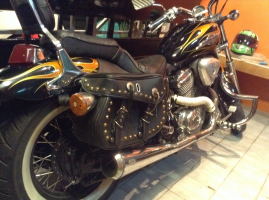 ขาย steed400 ทะเบียนโอน 89,500 บาท ต่อรองได้