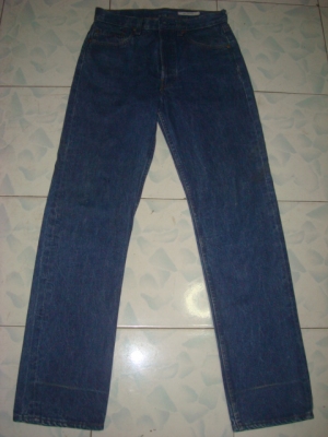 #0096# ยีนส์Levi's 501 ผ้าทราย ของแท้ มือสอง เอว 30นิ้วครึ่ง ยาว 30นิ้วครึ่ง ก้านดำ แป็กเงิน ตะเข็บขึ้นสวย made in usa