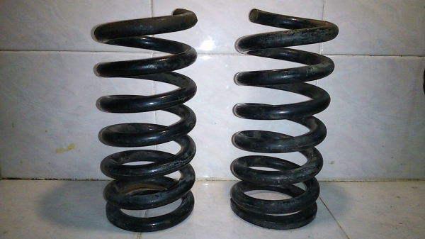 สปริงหน้าสตราด้าโหลด 2 นิ้ว