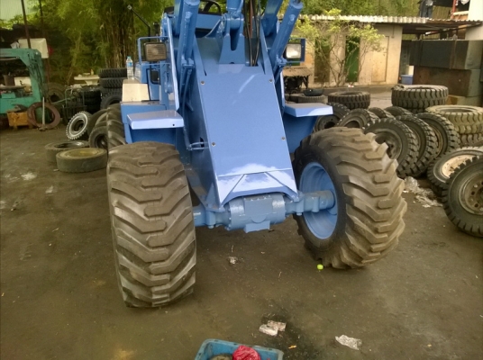 รถตักล้อยางเอวอ่อน TCM 805 รถสวยยางใหม่ 4 เส้น