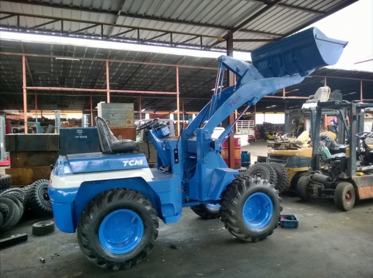 รถตักล้อยางเอวอ่อน TCM 805 รถสวยยางใหม่ 4 เส้น