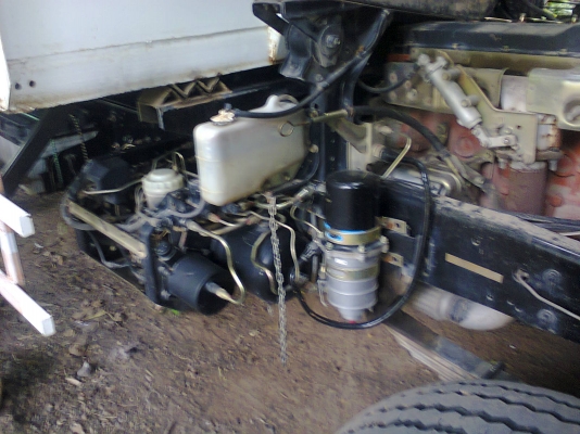 ขายหกล้อดั้มพ์ ISUZU-DECA-210-HP สภาพพร้อมใช้