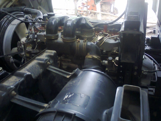 ขายหกล้อดั้มพ์ ISUZU-DECA-210-HP สภาพพร้อมใช้