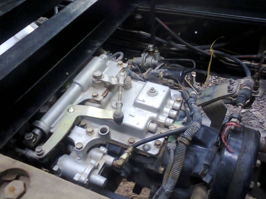 ขายหกล้อดั้มพ์ ISUZU-DECA-210-HP สภาพพร้อมใช้