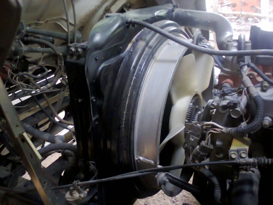 ขายหกล้อดั้มพ์ ISUZU-DECA-210-HP สภาพพร้อมใช้