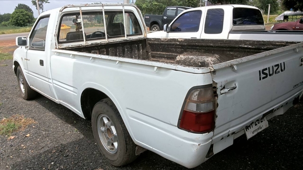 **139,000 บ.ต่อรอง**ขายดราก้อนอายตอนเดียว ราคาถูกๆ ISUZU SPARK EX 2.5 Turbo Dragoneye ปี40/97 เครื่องเดิมเกียร์เดิม เครื่องฟิตมาใหม่ แน่นๆ แรงดีไม่เยิ้ม เกียร์ดีไม่หลุด ไม่หอน ช่วงล่างคัสซีสวยเดิมๆไม่ปะไม่ดาม กระบะดีพื้นดีลอนกระบะยังสวยไม่ผุ หน้า-หลังเดิม