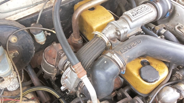 **139,000 บ.ต่อรอง**ขายดราก้อนอายตอนเดียว ราคาถูกๆ ISUZU SPARK EX 2.5 Turbo Dragoneye ปี40/97 เครื่องเดิมเกียร์เดิม เครื่องฟิตมาใหม่ แน่นๆ แรงดีไม่เยิ้ม เกียร์ดีไม่หลุด ไม่หอน ช่วงล่างคัสซีสวยเดิมๆไม่ปะไม่ดาม กระบะดีพื้นดีลอนกระบะยังสวยไม่ผุ หน้า-หลังเดิม