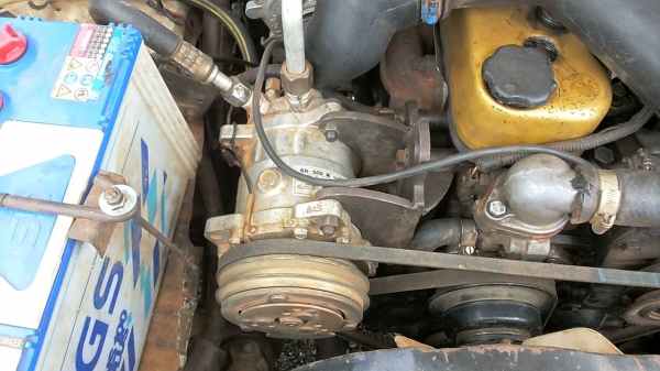 **139,000 บ.ต่อรอง**ขายดราก้อนอายตอนเดียว ราคาถูกๆ ISUZU SPARK EX 2.5 Turbo Dragoneye ปี40/97 เครื่องเดิมเกียร์เดิม เครื่องฟิตมาใหม่ แน่นๆ แรงดีไม่เยิ้ม เกียร์ดีไม่หลุด ไม่หอน ช่วงล่างคัสซีสวยเดิมๆไม่ปะไม่ดาม กระบะดีพื้นดีลอนกระบะยังสวยไม่ผุ หน้า-หลังเดิม