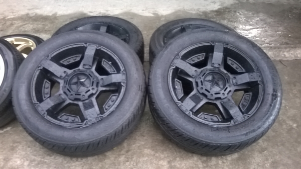 ล้อขอบ20 มี12รูพร้อมยางชุดละ42000