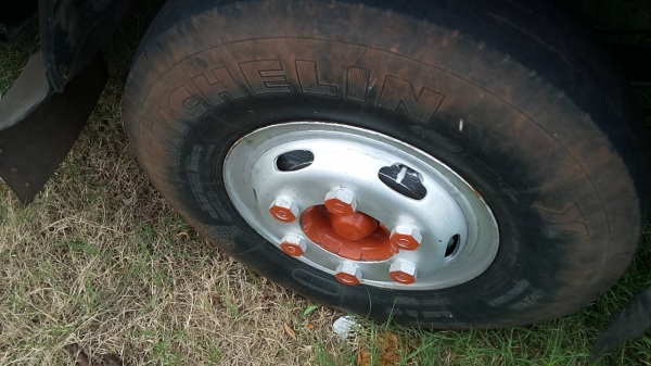 **430,000 บ.ต่อรอง**ขาย6ล้อช่วงยาว ISUZU 115 NPR59P ประกอบ ปี39 เครื่อง 4BD1 115HP แห้งดี แรง ไม่เยิ้ม ช่วงล่าง คานหน้า6น็อต เฟืองท้ายF คัสซีดี ไม่ปะไม่ดาม ไม่บวม กระบะพื้นไม้คอกเหล็ก 5.0ม. สภาพสวย พื้นดี ข้างดีไม่ผุ คอกเหล็กแป็ป แข็งแรง หัวเก๋งสวย ภายในส