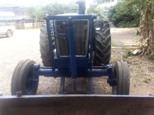 ขายด่วน รถไถ ฟอร์ด 6600 hh3 ไอดีโต ฟิตเครื่องใหม่ ต้องการเงินด่วนนัดดูและทดลองขับได้คับ