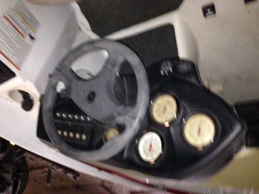 ขายเรือเปล่ายามาฮ่าเจ็ทโบทขนาด 18 ฟุตพร้อมเทรลเลอร์