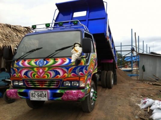 ขายหกล้อดั้ม NPR 120 รถห้างไทยเอกสานพร้อมโอน ยางใหม่ 6 เส้น ประกันวิริยะ เพิ่งทำครับ