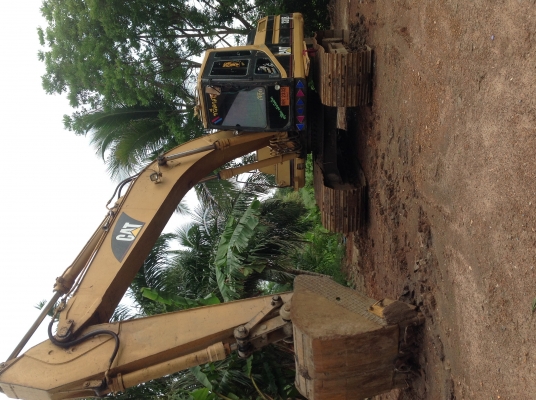 ขายแบคโคร Cat 320 B ทุกอย่างสมบูรณ์ รถสวยพร้อมใช้