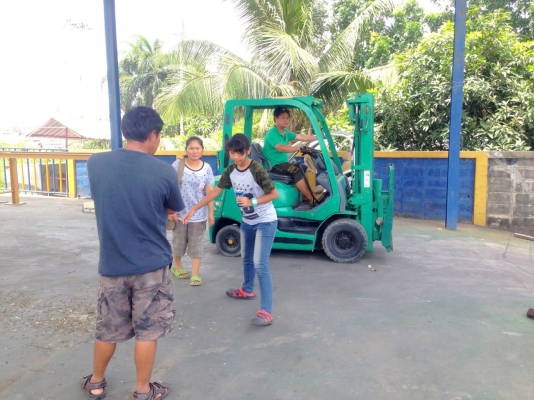 ส่งลูกค้าคลองหลวงKOMATSU FG15-18