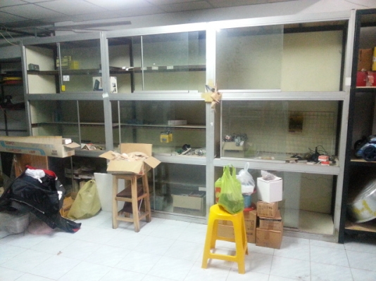 ขายตู้โชว์สินค้าโครงอลู2รายการ