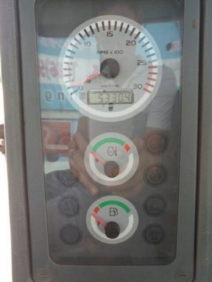 ขายครับ KOMATSU WB93R หน้าตักหลังขุดมือสองนอกแท้ไม่มีย้อม ติดต่อ น๊อค 098-246-3778