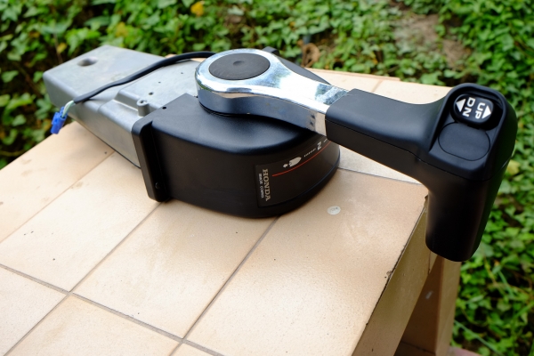 ขายคอนโทรลคู่ Suzuki สภาพสวยครับ กับใบยามาฮ่า 30 แรงของใหม่ ขายคอนโทรลคู่ Suzuki สภาพสวยครับ กับใบยามาฮ่า 30 แรงของใหม่