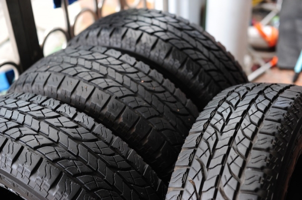 ยาง Yokohama AT 245 70 16