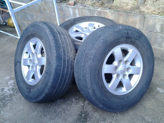 ขายแม๊ก พร้อมยาง. ปาเจโร่. 265 70 16