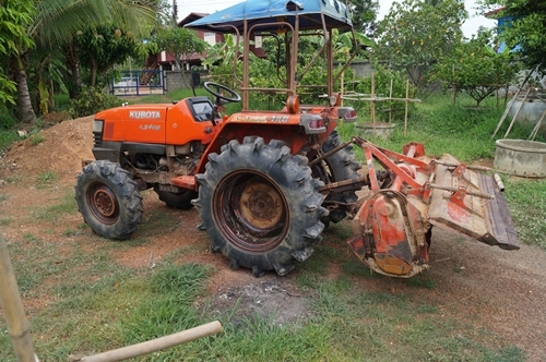 ขายรถไถ KUBOTA L-3408 พร้อมโรตารี่ตราช้าง ขายรถไถ KUBOTA L-3408 พร้อมโรตารี่ตราช้าง