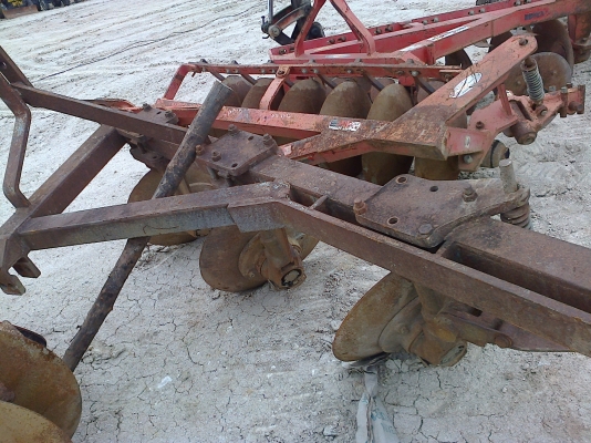 ขายผาน3รถไถฟอร์ด สอบถามได้ 19,800