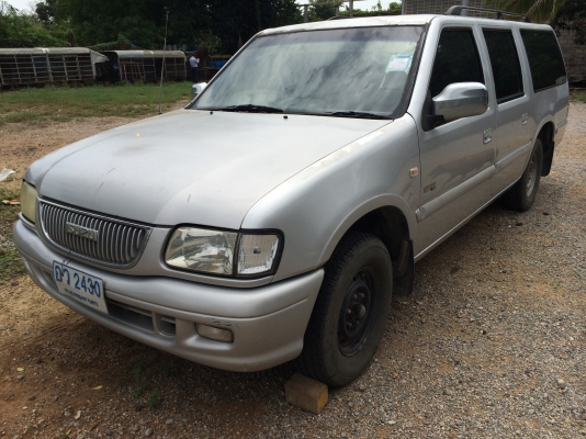 ขาย isuzu tripper 4 ประตู 9ที่นั่ง เครื่อง3000 เกียร์ธรรมดา ปี2001